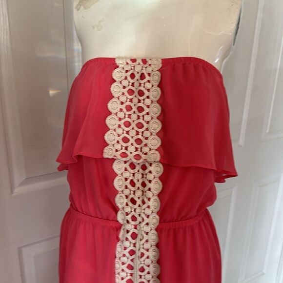 NO BOUNDARIES Strapless TIERED coral sun Dress Jr. - Picture 3 of 7